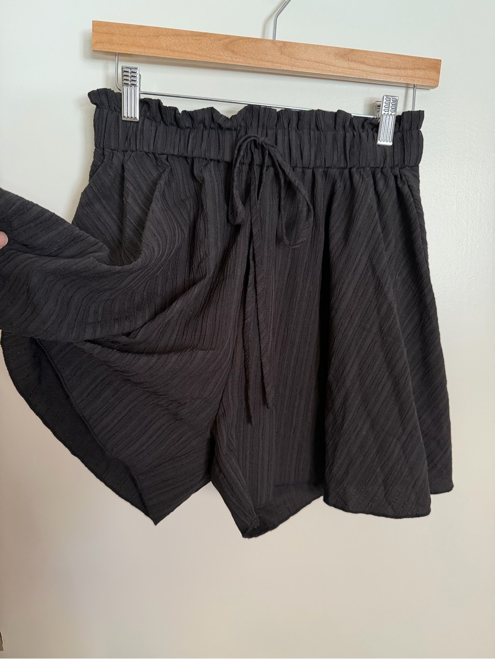 Women’s Black Elastic Waist Drawstring Shorts